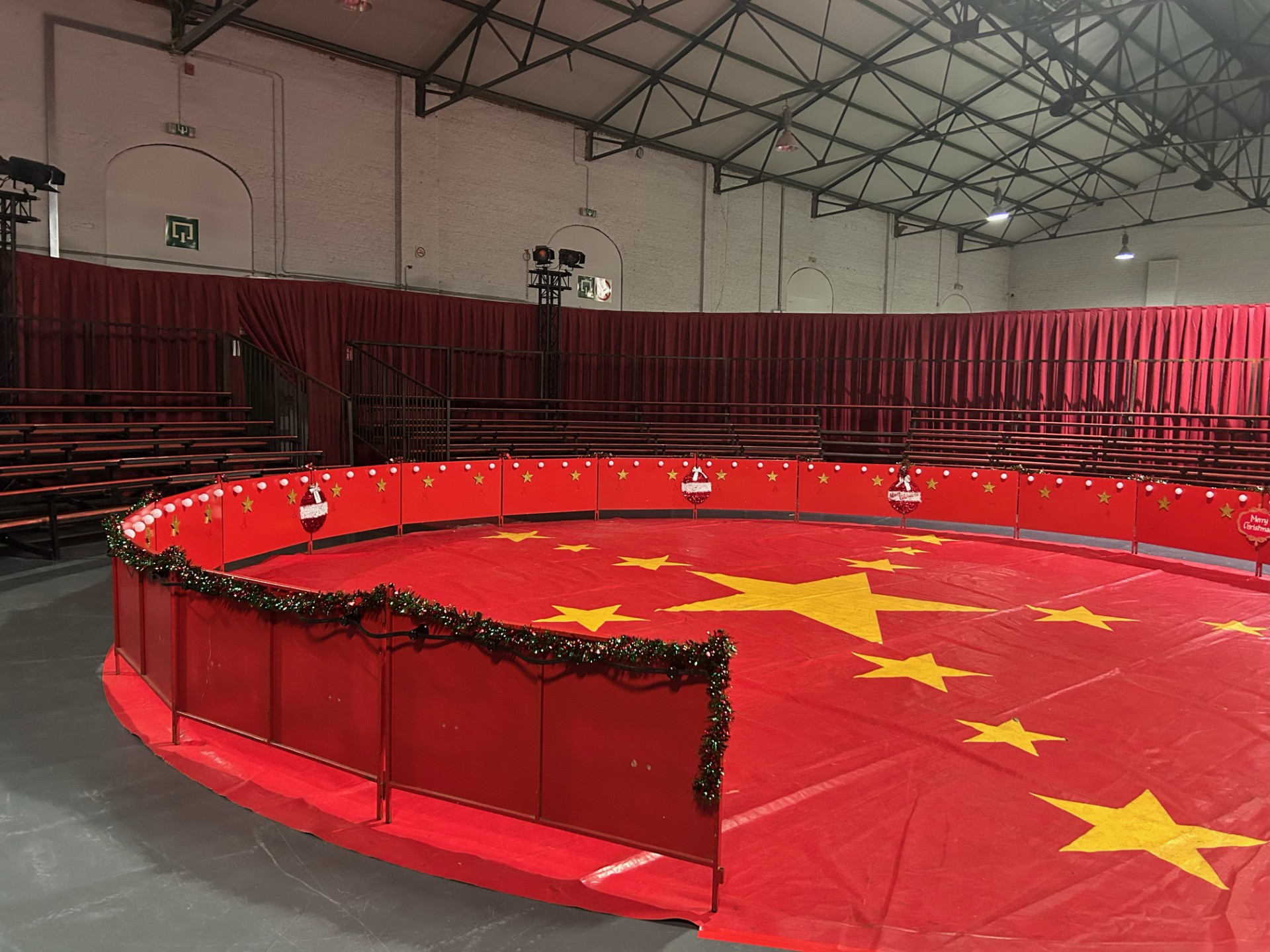 Podium - pipe en drape verhuur